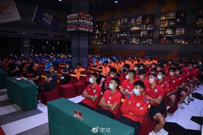 台湾永久裸体情趣内衣秀